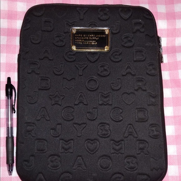 Marc Jacobs Padded Tablet Neoprene Case - Picture 8 of 16